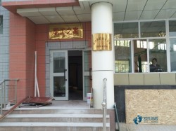 實(shí)木運(yùn)動(dòng)場(chǎng)地地板維護(hù)保養(yǎng)